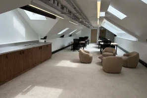 Espace indépendant - 75009 - 32 postes - 16450€