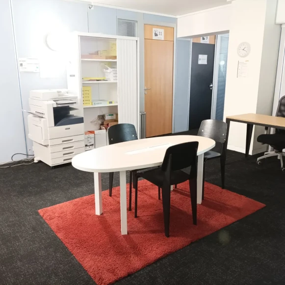 Bureau privé 18 m² 3 postes Coworking Avenue d'Italie Paris 75013 - photo 4