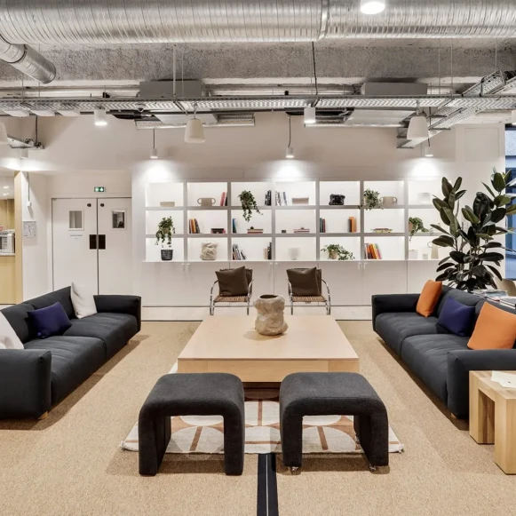 Espace indépendant 200 m² 47 postes Location bureau Rue de Navarin Paris 75009 - photo 8