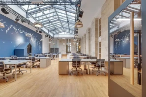 Bureau privé - 75003 - 120 postes - 80000€