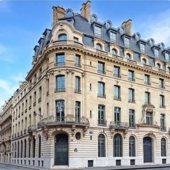 Espace indépendant 16 000 m² 1800 postes Location bureau Boulevard Haussmann Paris 75008 - photo 1