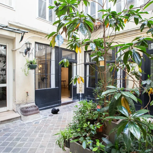 Espace indépendant 80 m² 14 postes Location bureau Rue de Montmorency Paris 75003 - photo 1