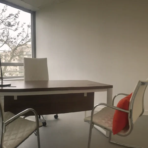 Bureau privé 18 m² 3 postes Coworking Rue Pierre Mendès France Torcy 77200 - photo 3