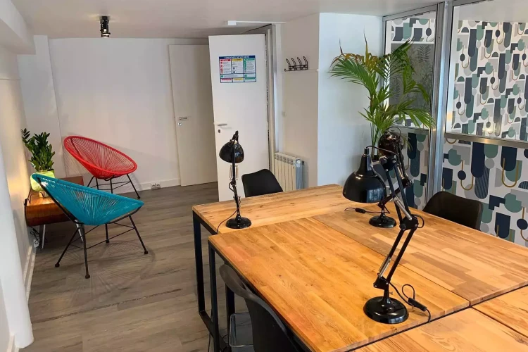 Espace indépendant - 75011 - 15 postes - 6500€