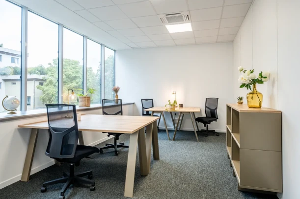 Bureau privé - 21000 - 4 postes - 1374€
