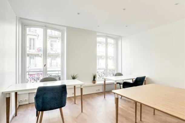 Bureau privé - 75009 - 8 postes - 1690€