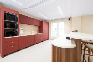 Espace indépendant - 75017 - 3 postes - 2400€