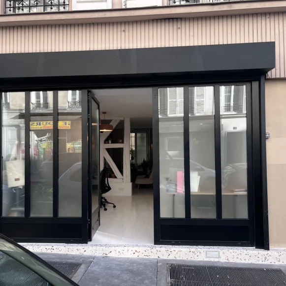 Open Space  2 postes Location bureau Rue Jacques Louvel-Tessier Paris 75010 - photo 4