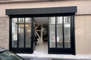 Open Space - 75010 - 2 postes - 350€