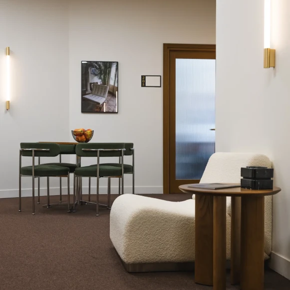 Bureau privé 9 m² 3 postes Coworking Rue Notre Dame des Victoires Paris 75002 - photo 9