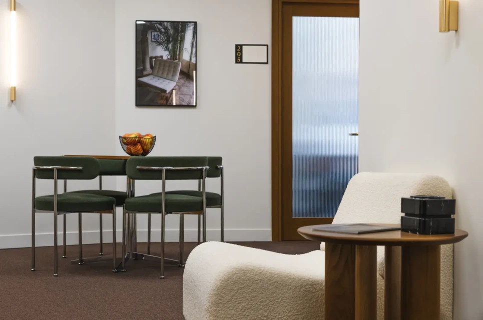 The Bureau IV - 42 Rue Notre Dame des Victoires