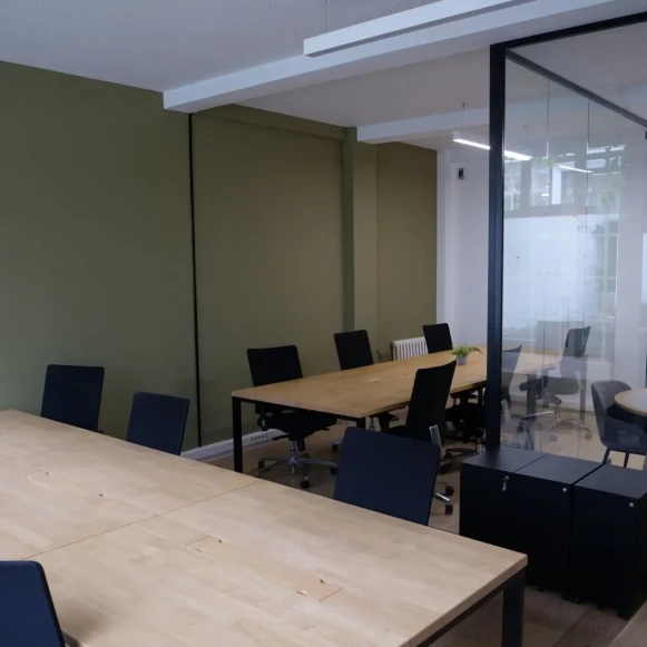 Espace indépendant 35 m² 12 postes Location bureau Rue Edouard Delesalle Lille 59800 - photo 1