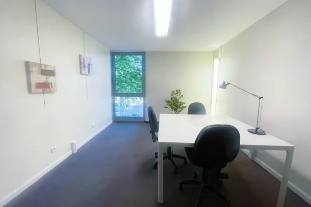 Bureau privé - 67100 - 4 postes - 900€