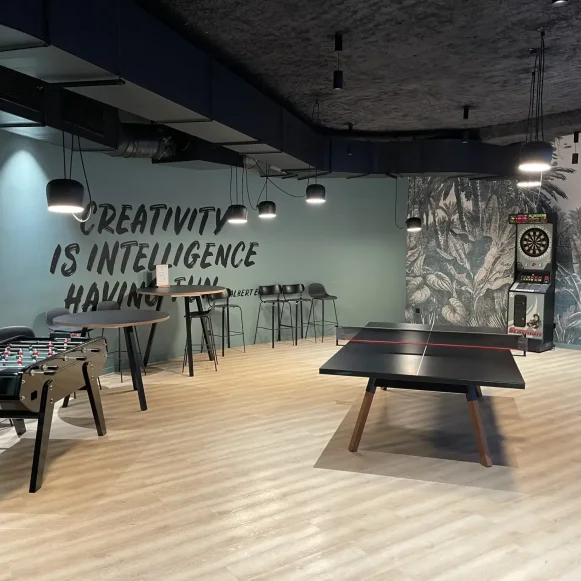 Espace indépendant 800 m² 80 postes Location bureau Avenue de l'Arche Courbevoie 92400 - photo 5