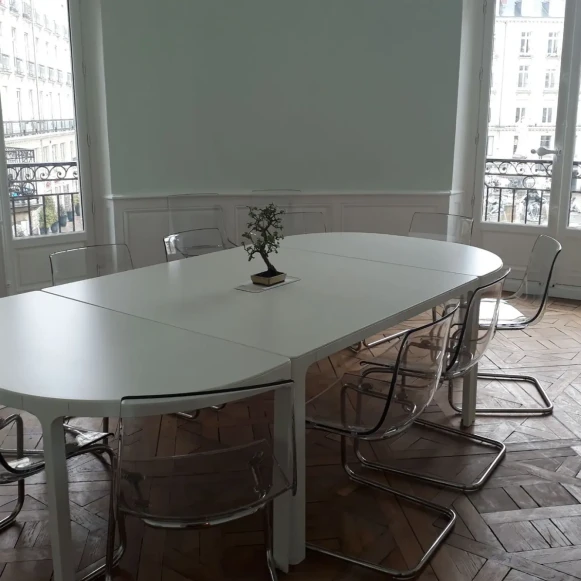 Bureau privé 17 m² 4 postes Location bureau Rue des Vieilles Douves Nantes 44000 - photo 1