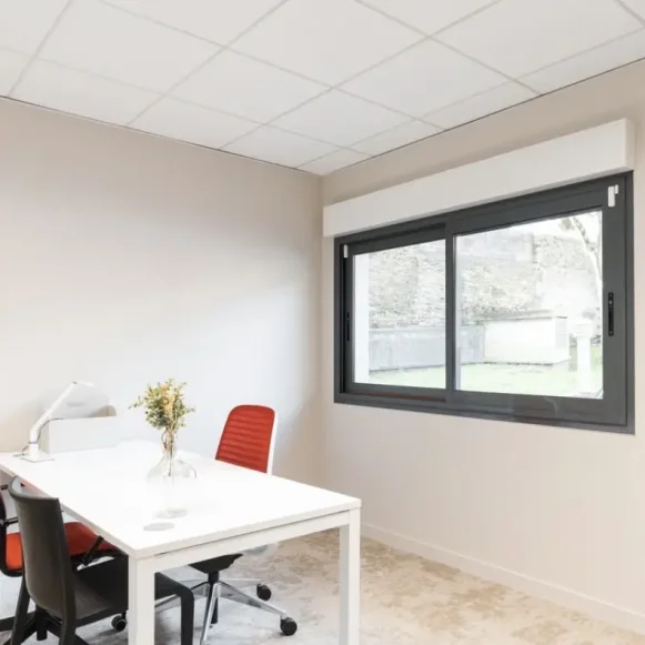 Bureau privé 14 m² 1 poste Coworking Avenue de la 4ème République Rezé 44400 - photo 2