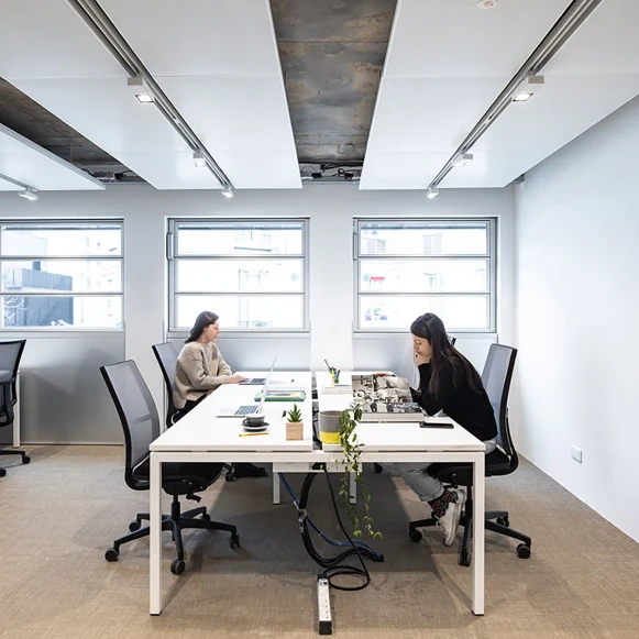 Bureau privé 38 m² 12 postes Coworking Boulevard Voltaire Paris 75011 - photo 3