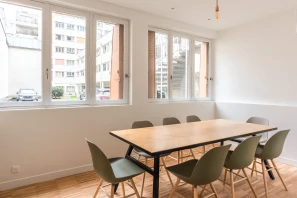 Bureau privé - 75015 - 21 postes - 8500€