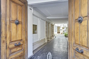 Bureau privé - 75009 - 6 postes - 2300€