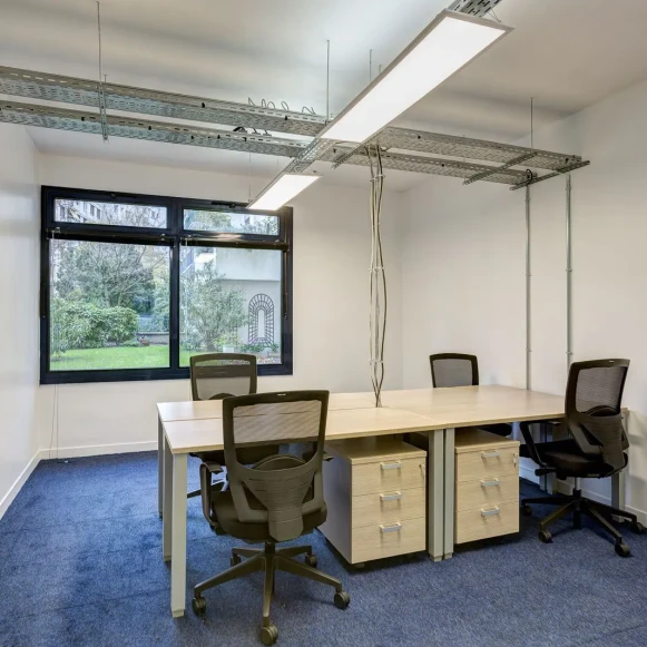 Bureau privé 22 m² 4 postes Coworking Rue des Cévennes Paris 75015 - photo 7