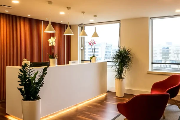 Bureau privé - 78180 - 6 postes - 3510€