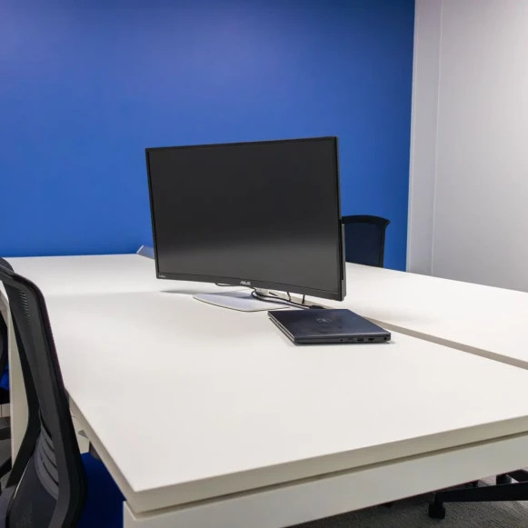 Bureau privé 20 m² 4 postes Coworking Rue Paul Bellamy Nantes 44000 - photo 2