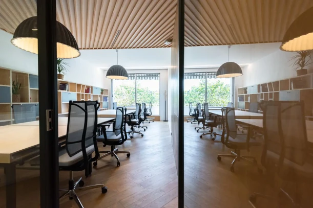 Bureau privé - 75008 - 16 postes - 13500€