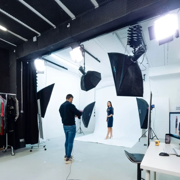 Bureau privé 70 m² 15 postes Location bureau Rue Saint-Martin Paris 75003 - photo 3