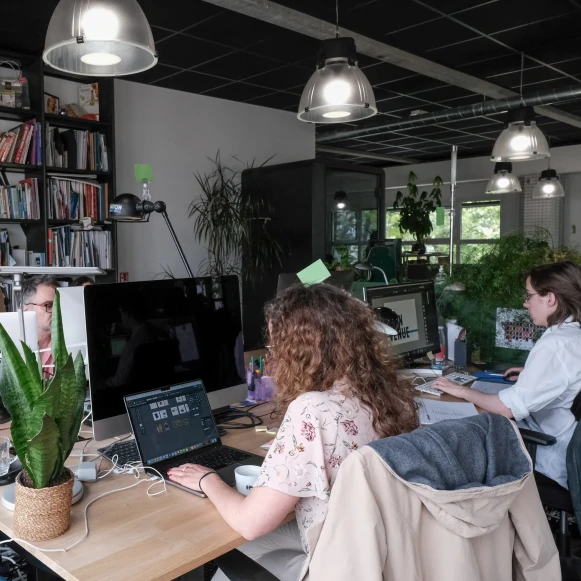 Open Space  6 postes Location bureau Rue de Valmy Montreuil 93100 - photo 8
