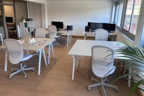 Open Space - 69009 - 5 postes - 200€
