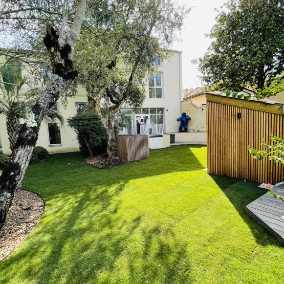 Bureau privé 21 m² 4 postes Location bureau Rue Turenne Bordeaux 33000 - photo 4