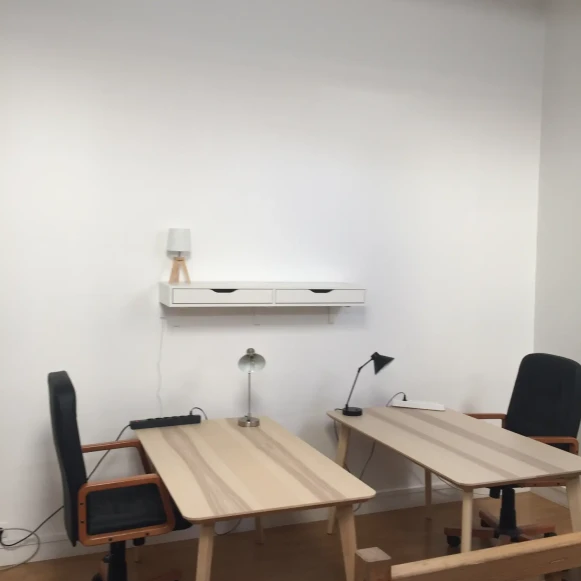 Bureau privé 40 m² 8 postes Location bureau Rue du Grand Prieuré Paris 75011 - photo 2