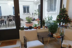 Open Space - 75009 - 1 poste - 500€