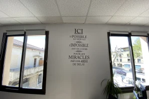 Bureau privé - 13700 - 5 postes - 900€