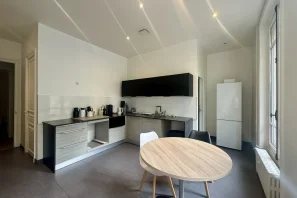 Bureau privé - 75016 - 4 postes - 1800€