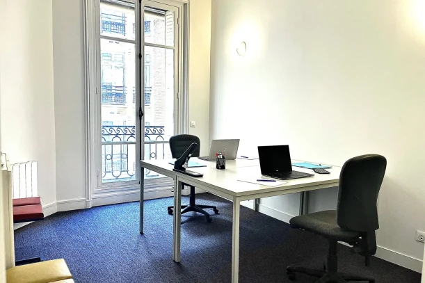 Bureau privé - 75016 - 4 postes - 2100€