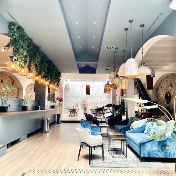 Bureau privé 14 m² 5 postes Coworking Boulevard Victor Hugo Clichy 92110 - photo 4