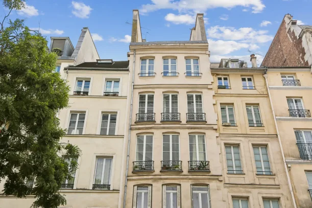 Espace indépendant - 75003 - 16 postes - 8000€