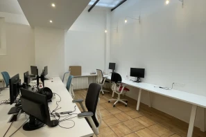 Bureau privé - 75010 - 19 postes - 6500€