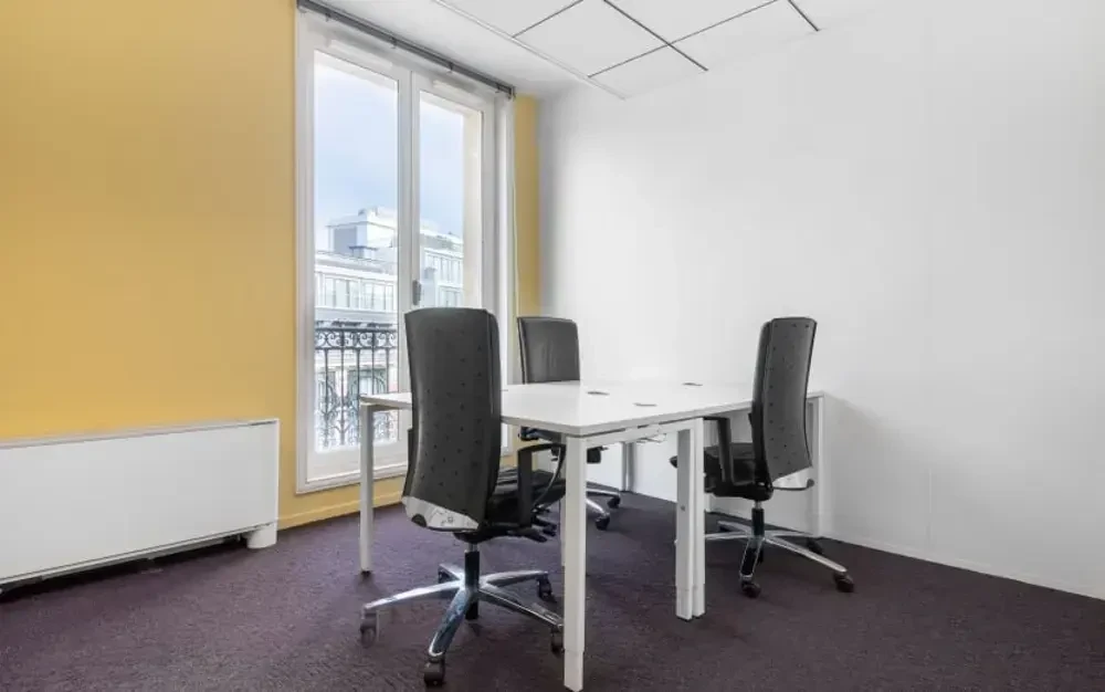 Bureau privé - 75002 - 7 postes - 4865€