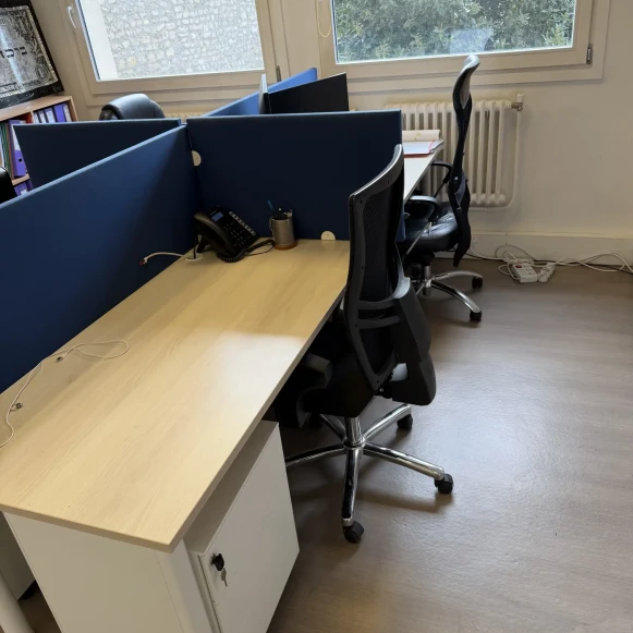 Bureau privé 25 m² 4 postes Location bureau Rue de Saussure Paris 75017 - photo 4