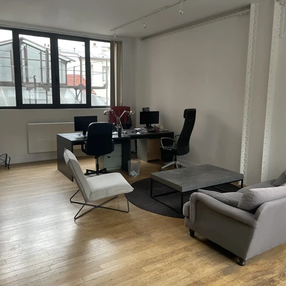 Bureau privé 15 m² 4 postes Coworking Cité Griset Paris 75011 - photo 4