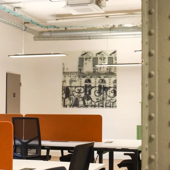 Bureau privé 28 m² 7 postes Coworking Avenue Albert 1er Rueil-Malmaison 92500 - photo 3