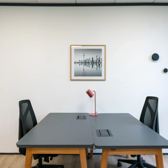Bureau privé 10 m² 2 postes Coworking Rue de l'Épine Villeneuve-d'Ascq 59650 - photo 5