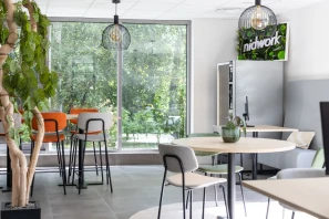 Bureau privé - 74650 - 2 postes - 900€