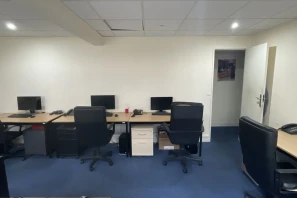 Bureau privé - 75018 - 7 postes - 1499€