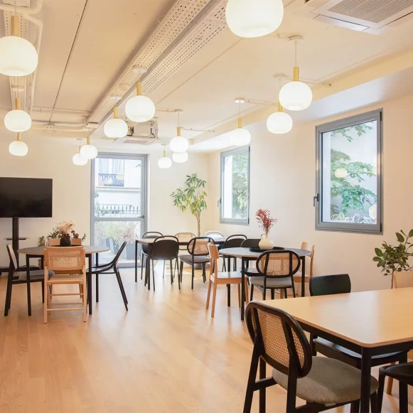 Bureau privé 130 m² 32 postes Location bureau Rue René Boulanger Paris 75010 - photo 4
