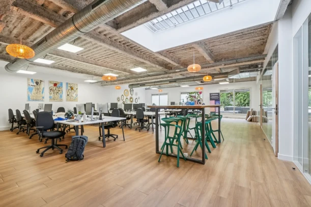 Espace indépendant - 75010 - 110 postes - 66000€