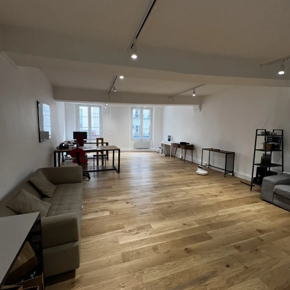Bureau privé 44 m² 10 postes Location bureau Rue Saint Denis Paris 75002 - photo 8