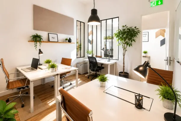 Bureau privé - 75010 - 5 postes - 2250€